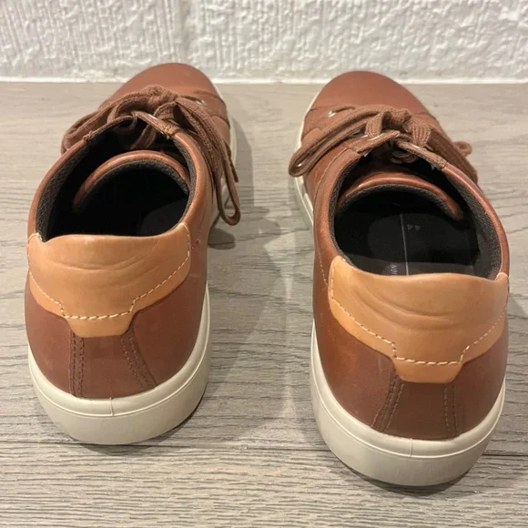 Ecco Men's Tan Leather Sneakers - Picture 4 of 7